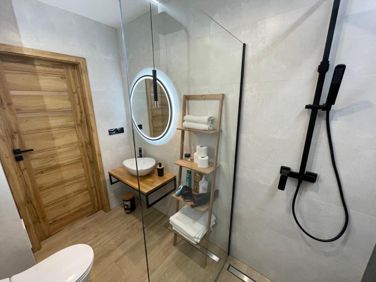 קטוביץ Kobiela Apartments Debowe Tarasy מראה חיצוני תמונה