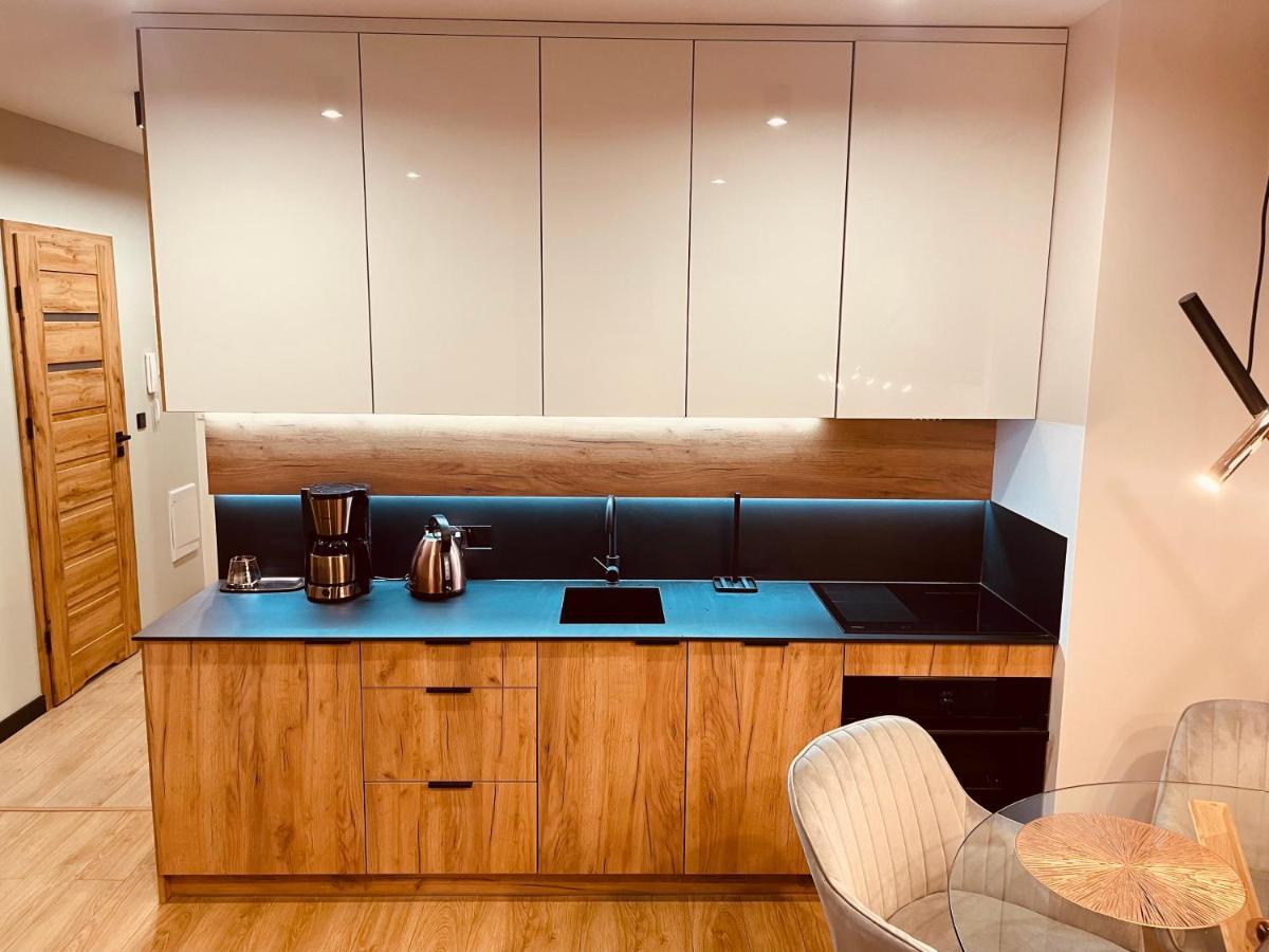 קטוביץ Kobiela Apartments Debowe Tarasy מראה חיצוני תמונה