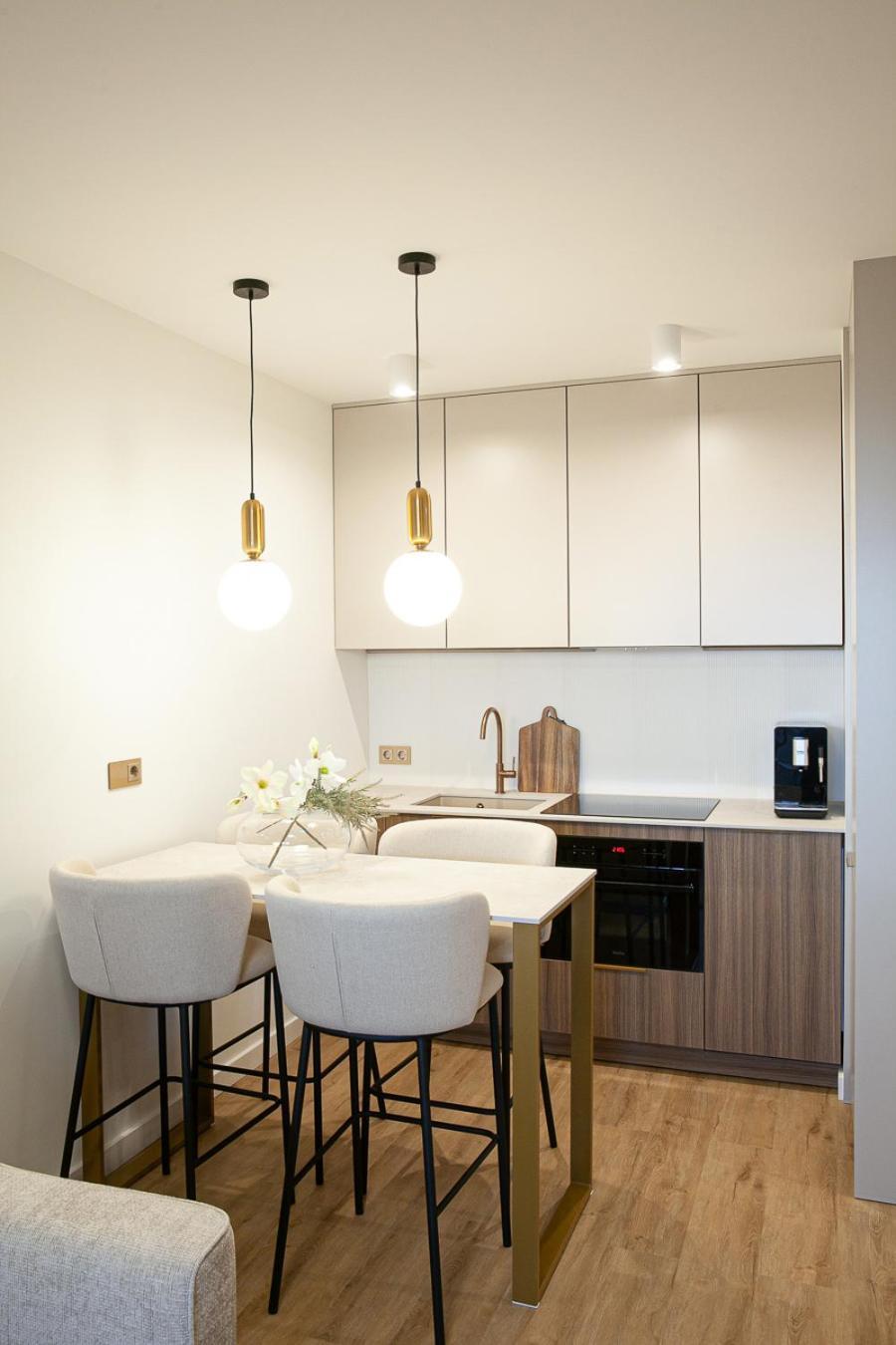 קטוביץ Kobiela Apartments Debowe Tarasy מראה חיצוני תמונה