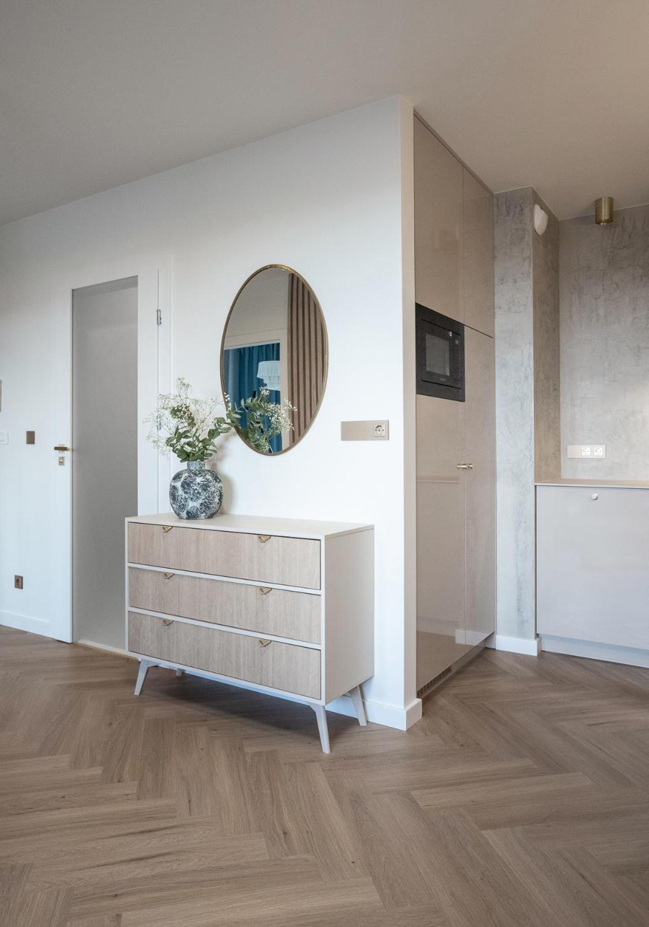 קטוביץ Kobiela Apartments Debowe Tarasy מראה חיצוני תמונה