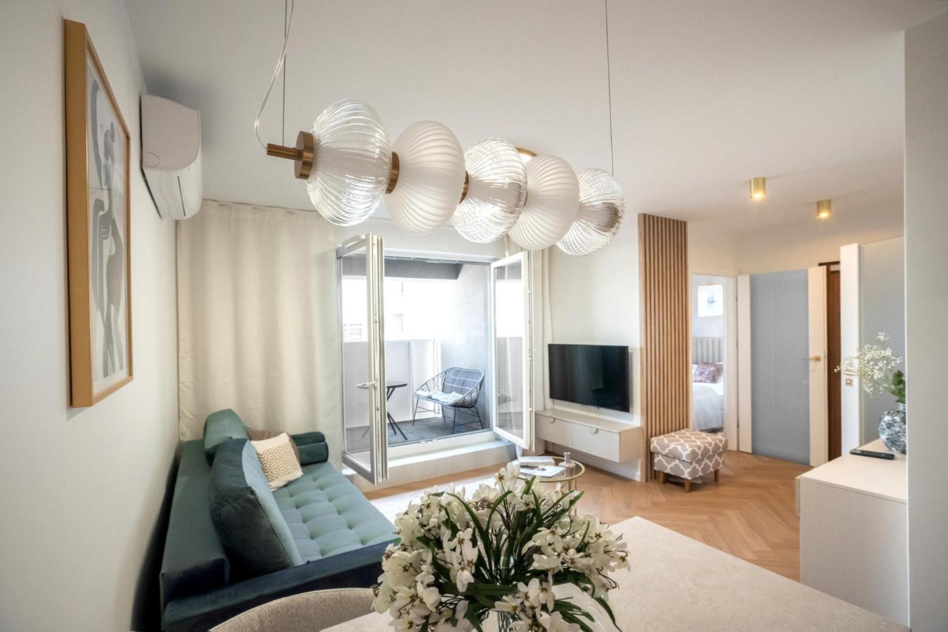 קטוביץ Kobiela Apartments Debowe Tarasy מראה חיצוני תמונה
